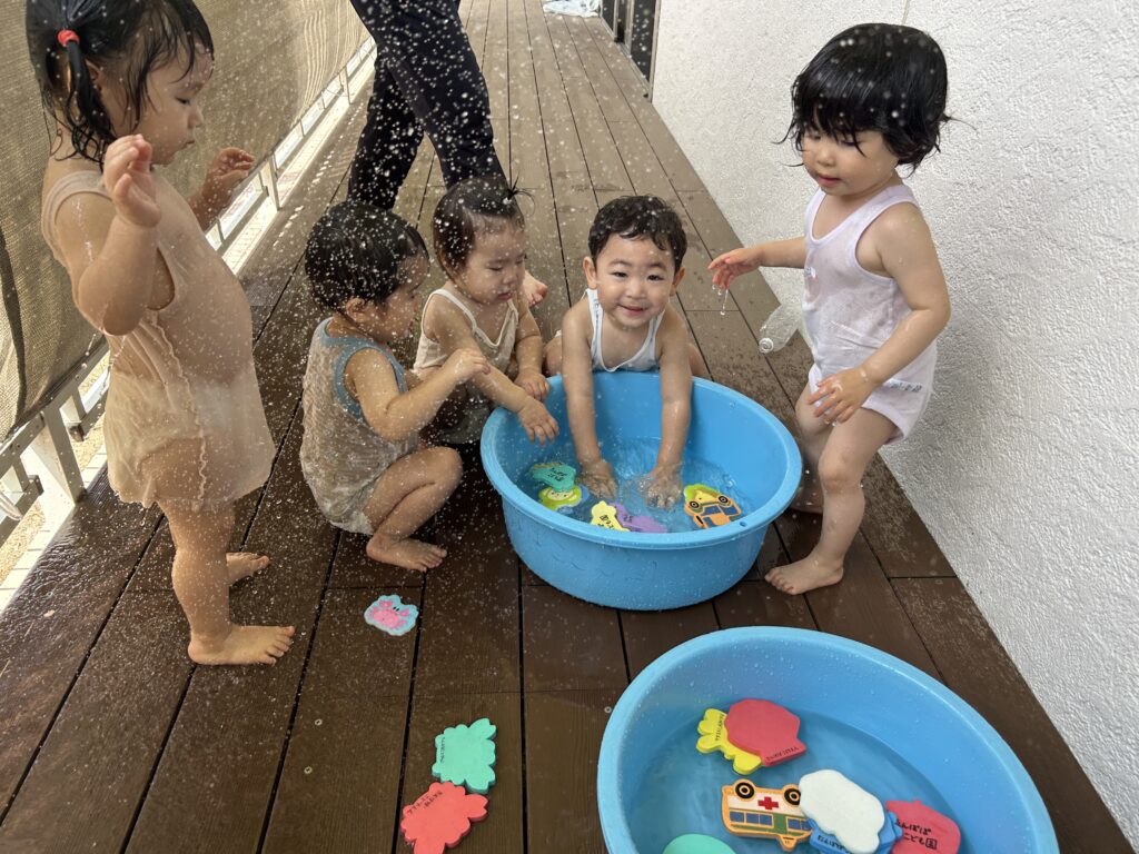 水遊びきもちい～！